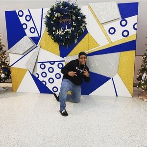 Meet your Posher, Pj